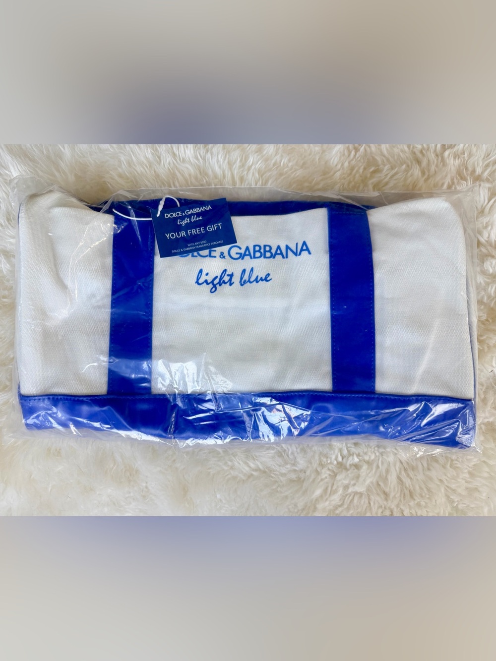 BRAND NEW Dolce & Gabbana ‘Light Blue’ Duffle SEALED in Plastic Bag 2 Way Carry - Picture 2 of 16